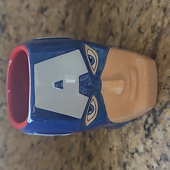 Marcel Captain America mug - Picture 2 of 7